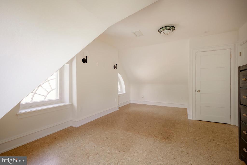 97 E BELLS MILL ROAD