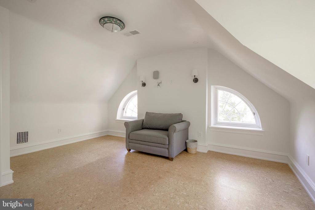 97 E BELLS MILL ROAD