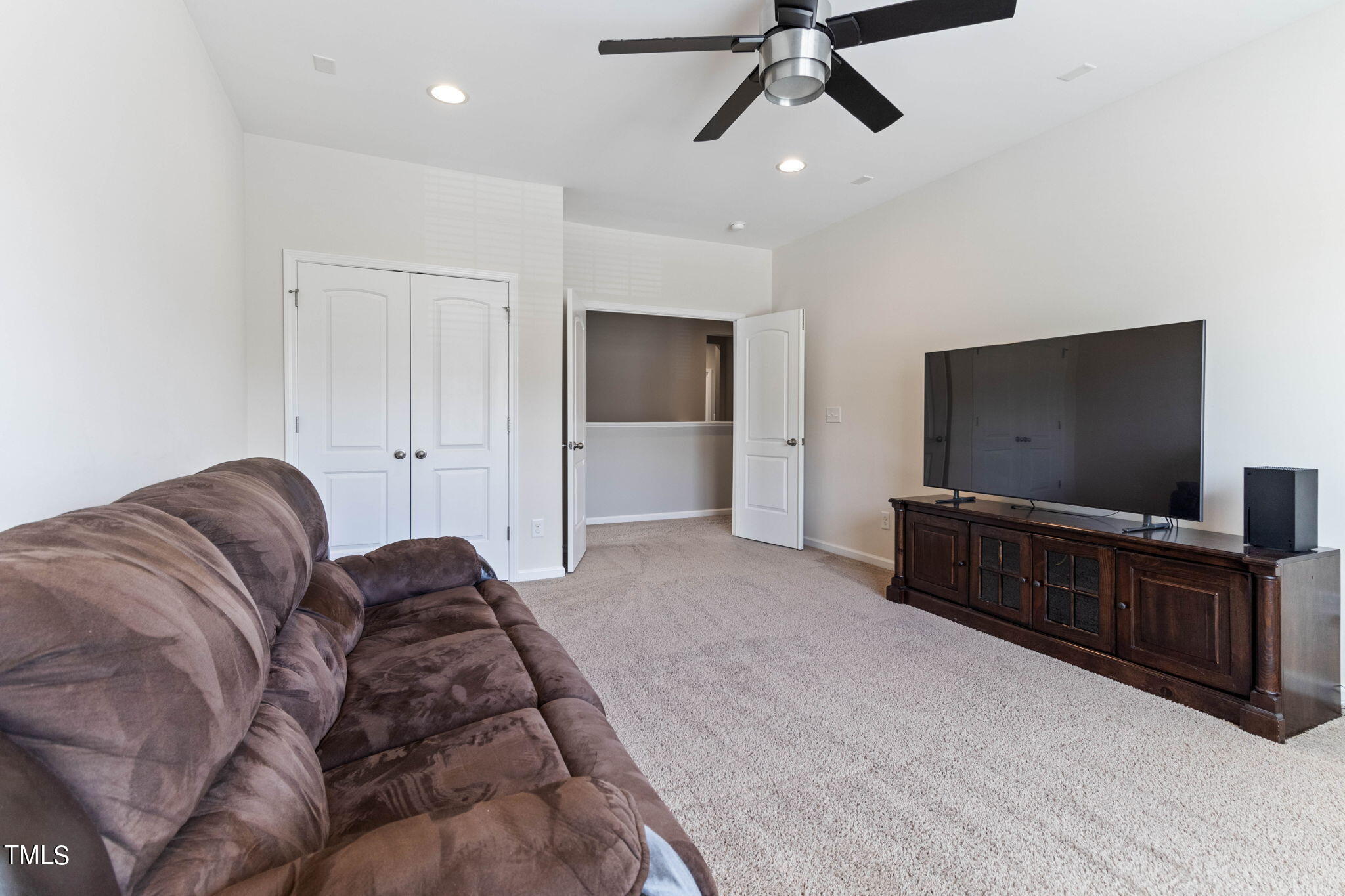3368 Mountain Hill Drive