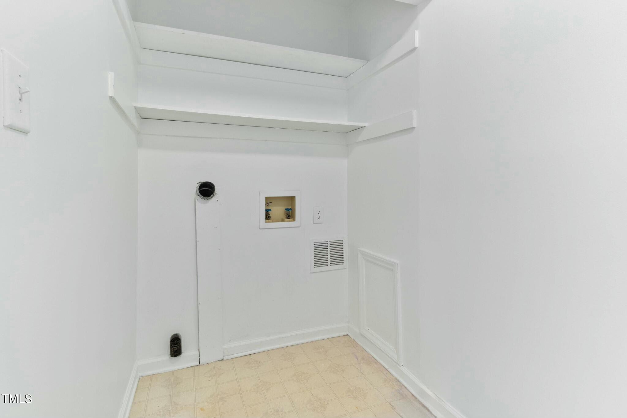 4106 Baker Street