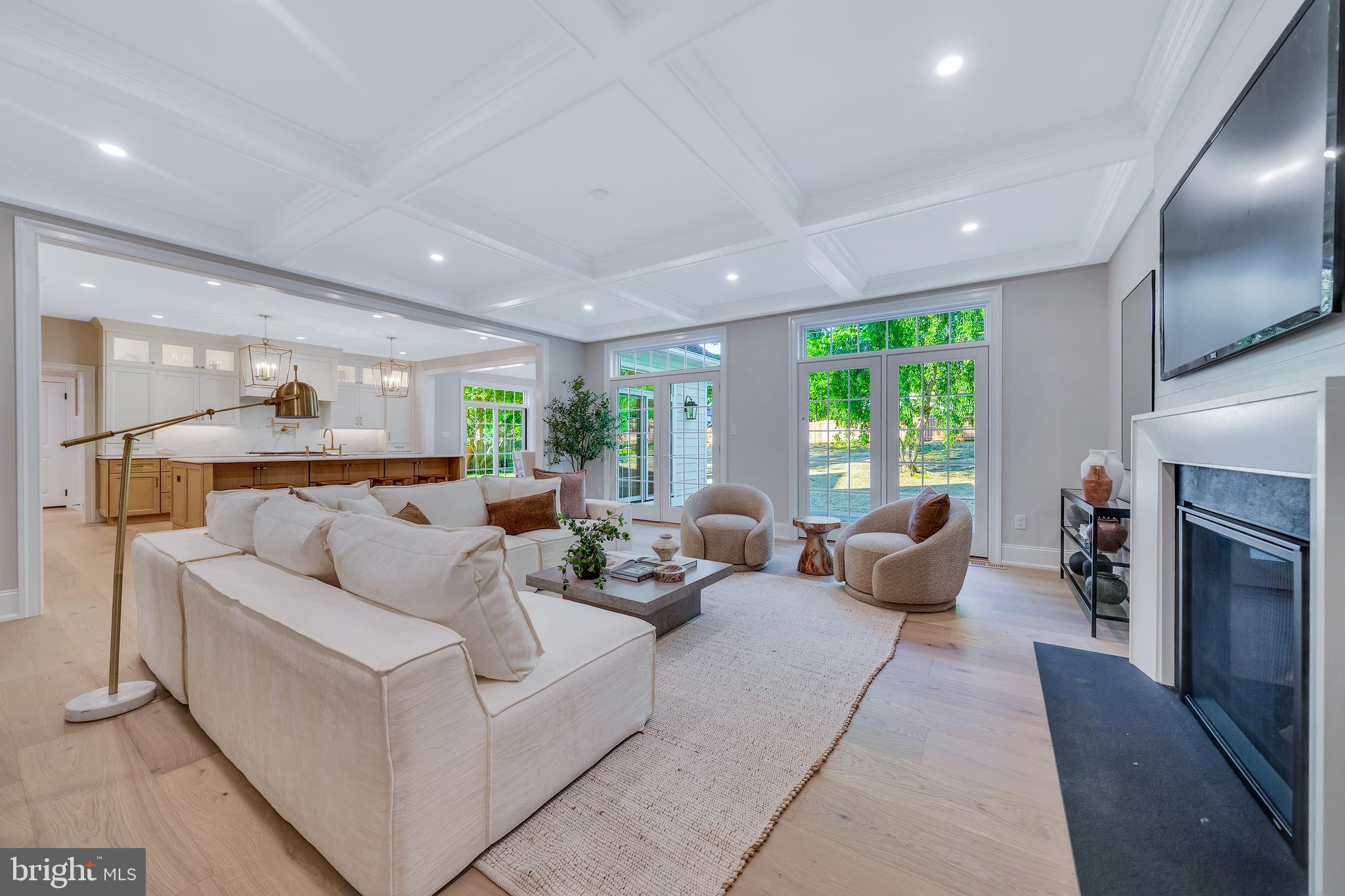 1343 THOMAS ROAD