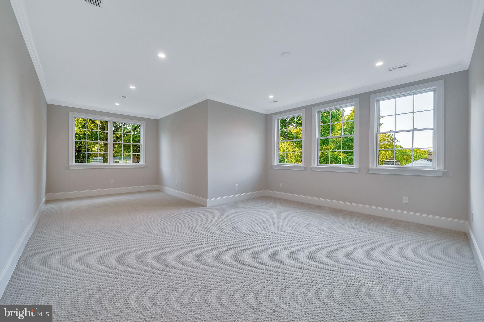 1343 THOMAS ROAD
