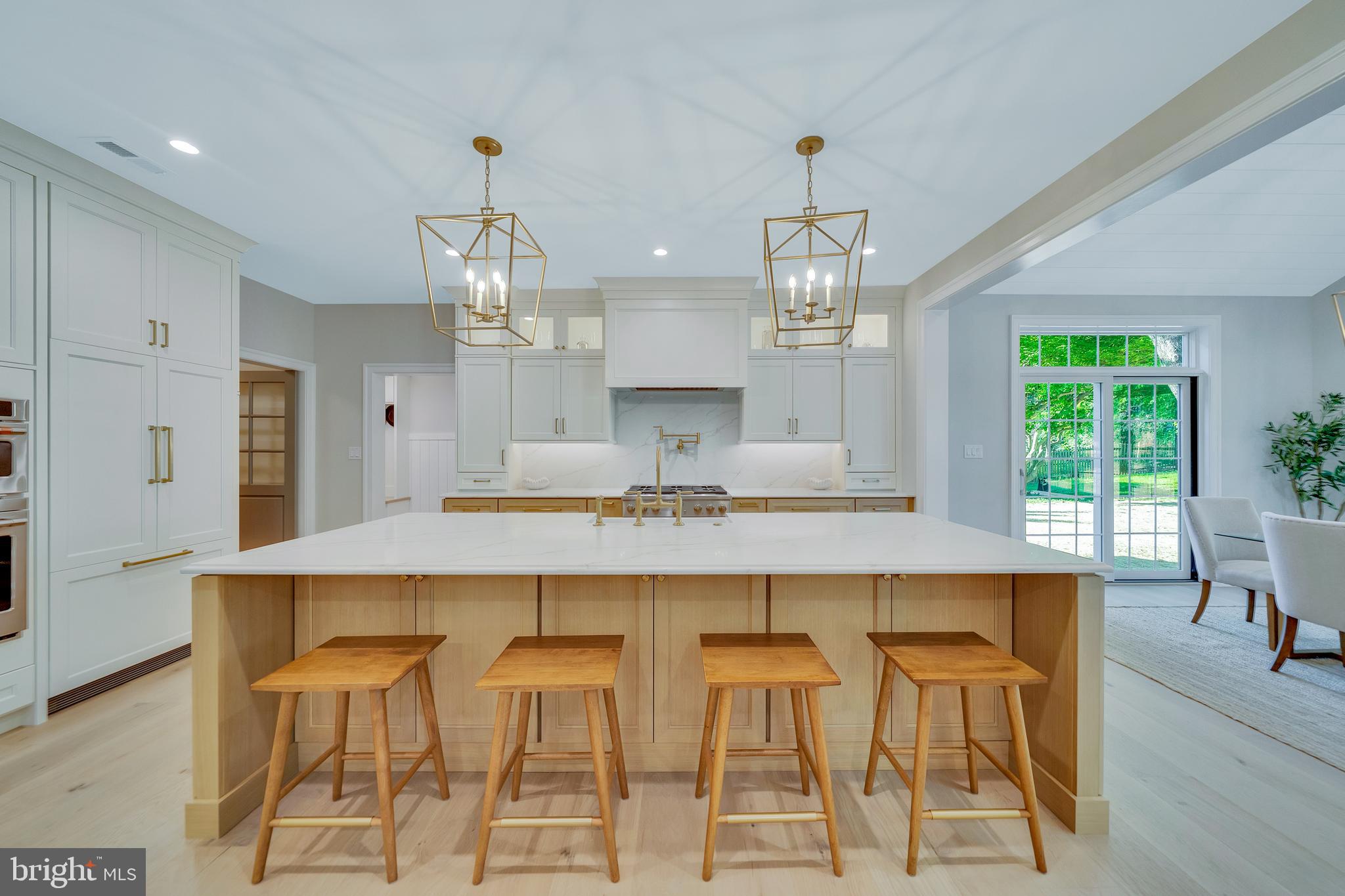 1343 THOMAS ROAD