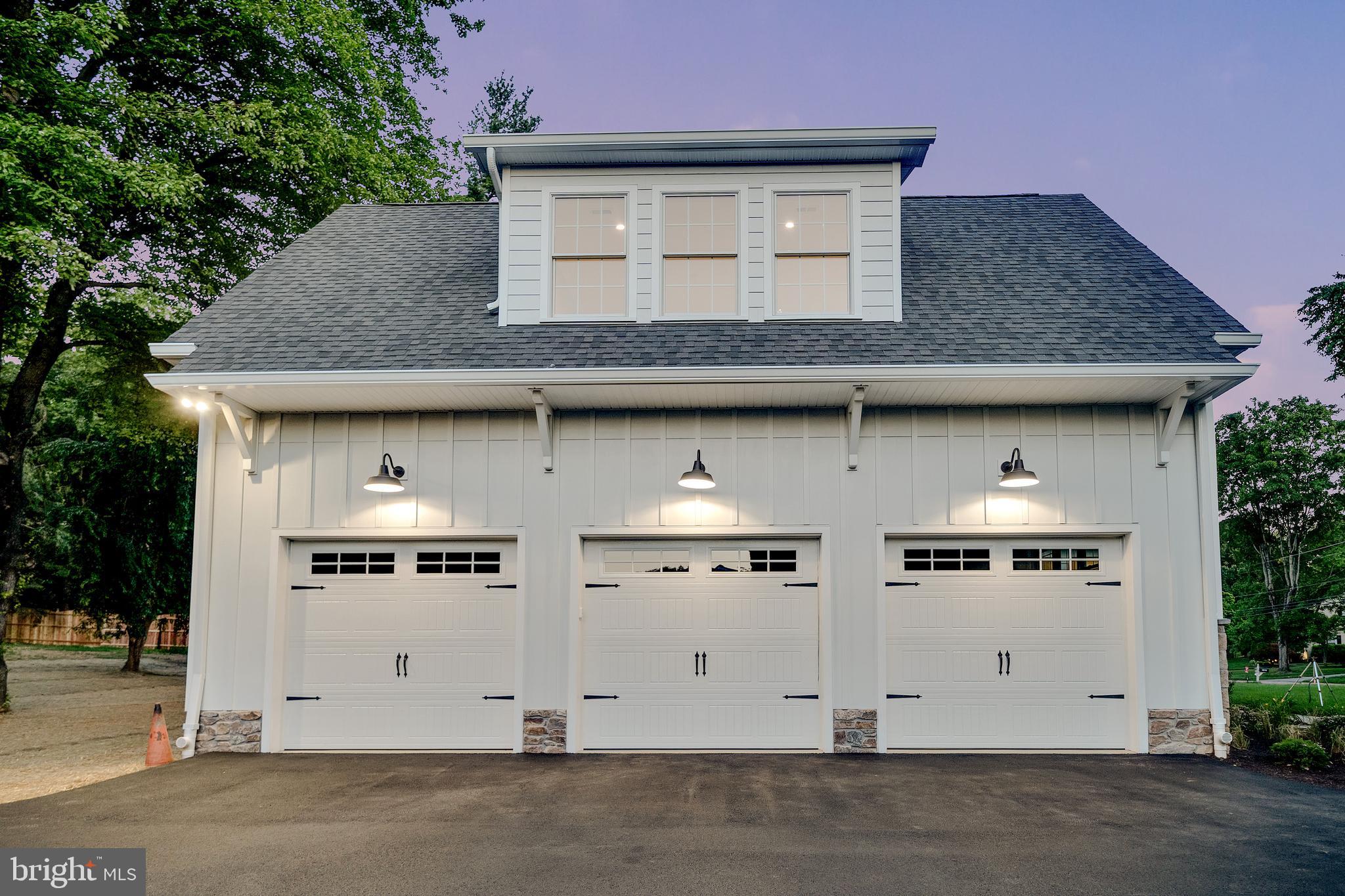 1343 THOMAS ROAD