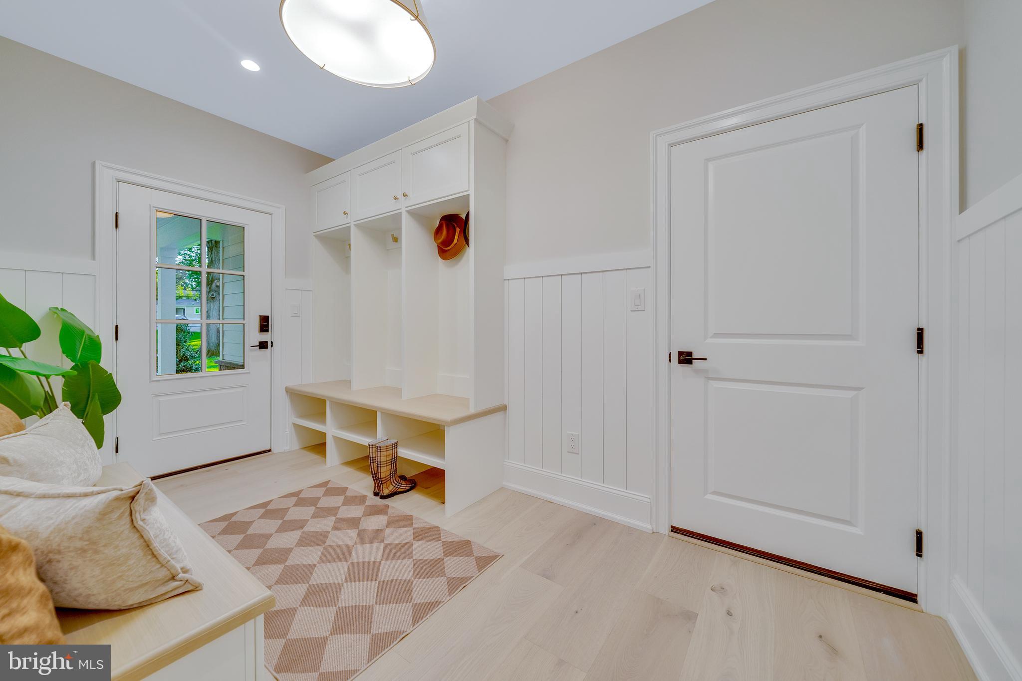 1343 THOMAS ROAD