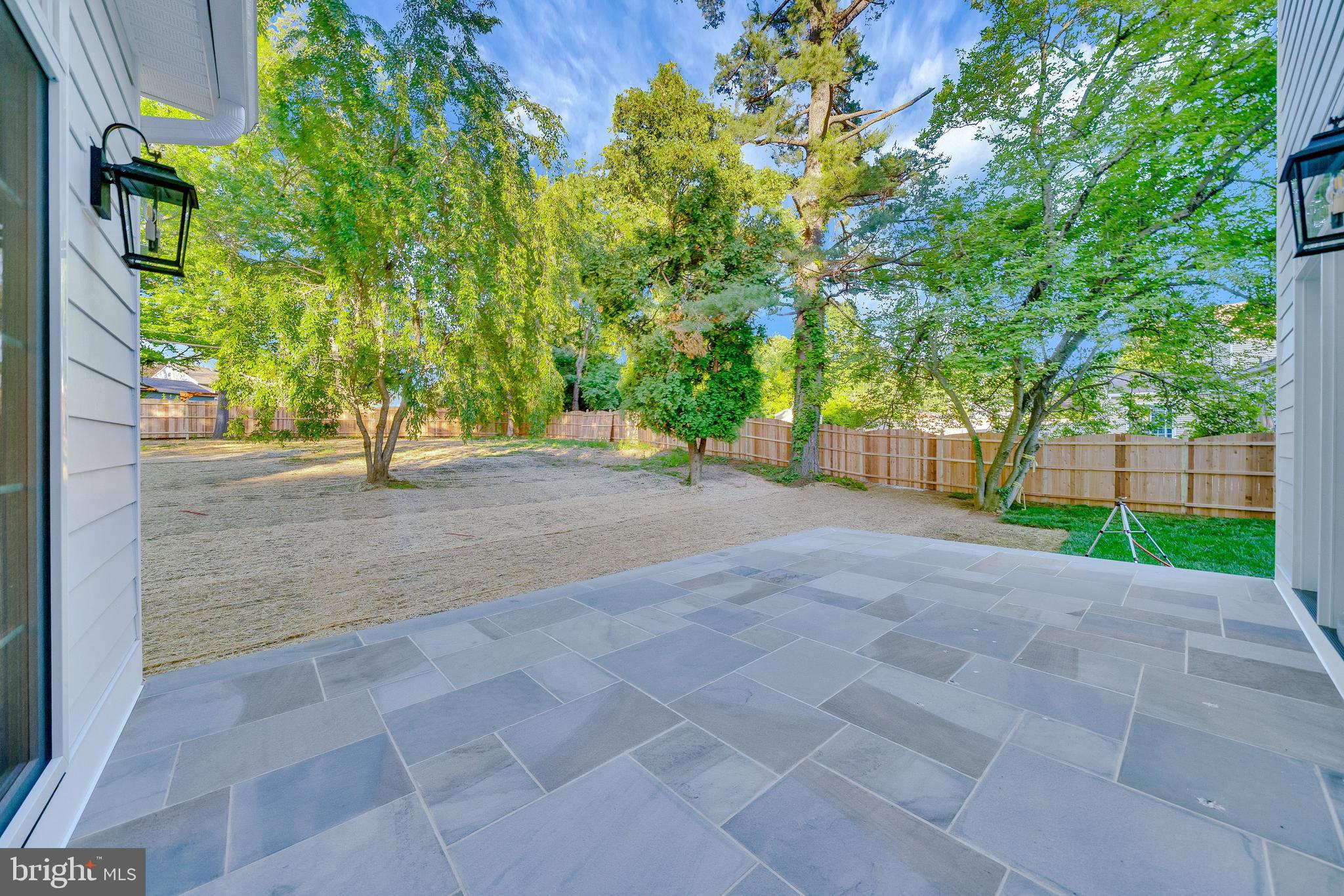1343 THOMAS ROAD