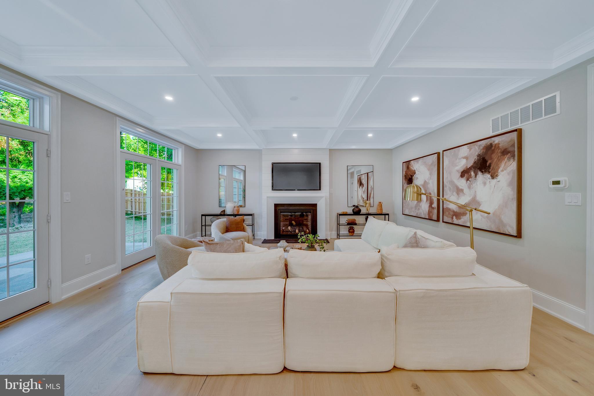 1343 THOMAS ROAD