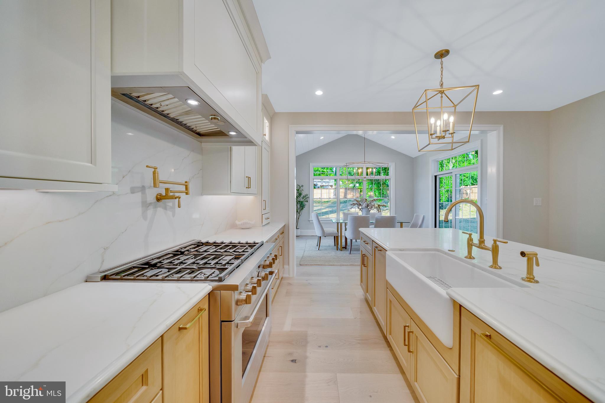 1343 THOMAS ROAD
