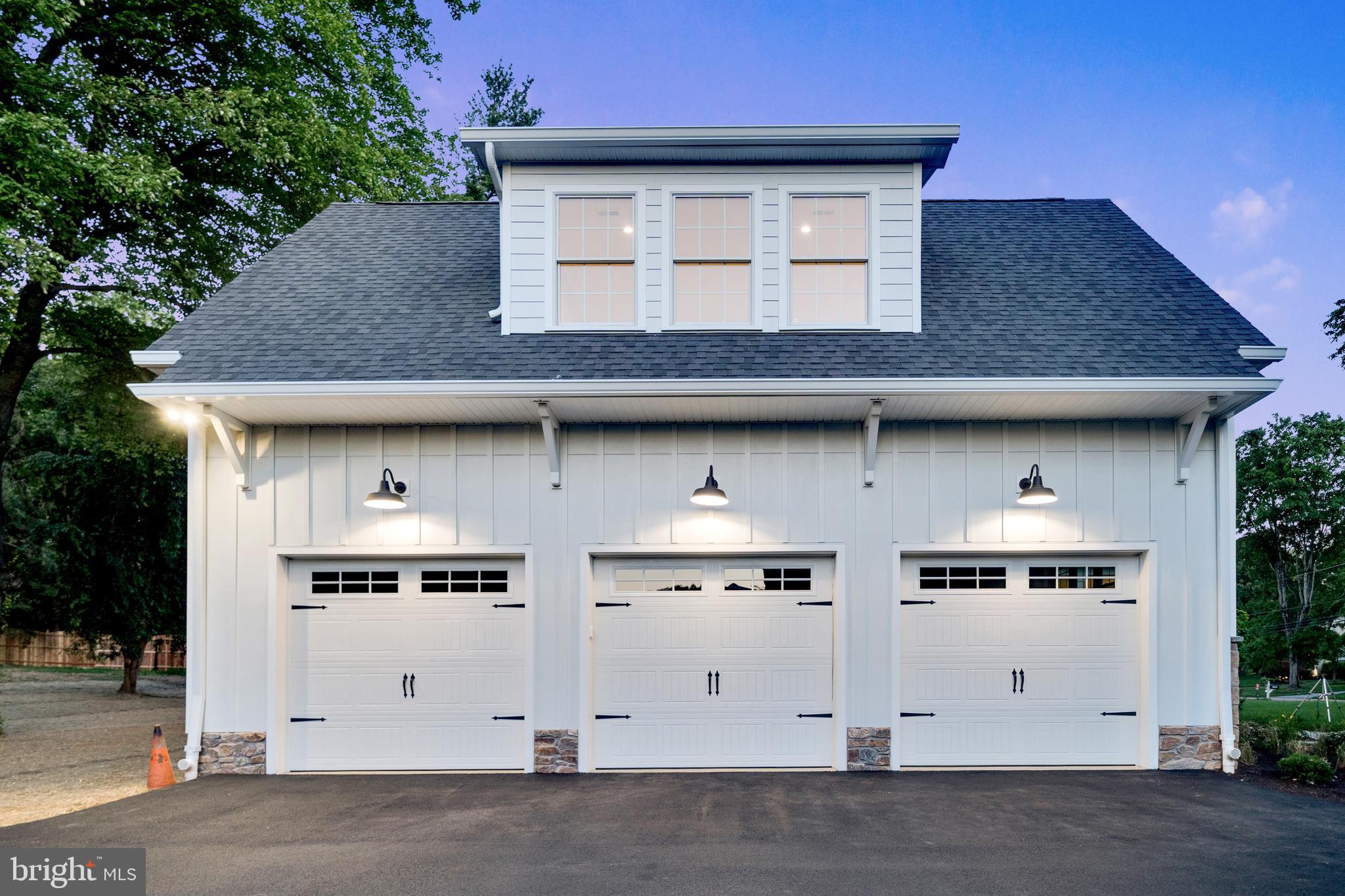 1343 THOMAS ROAD