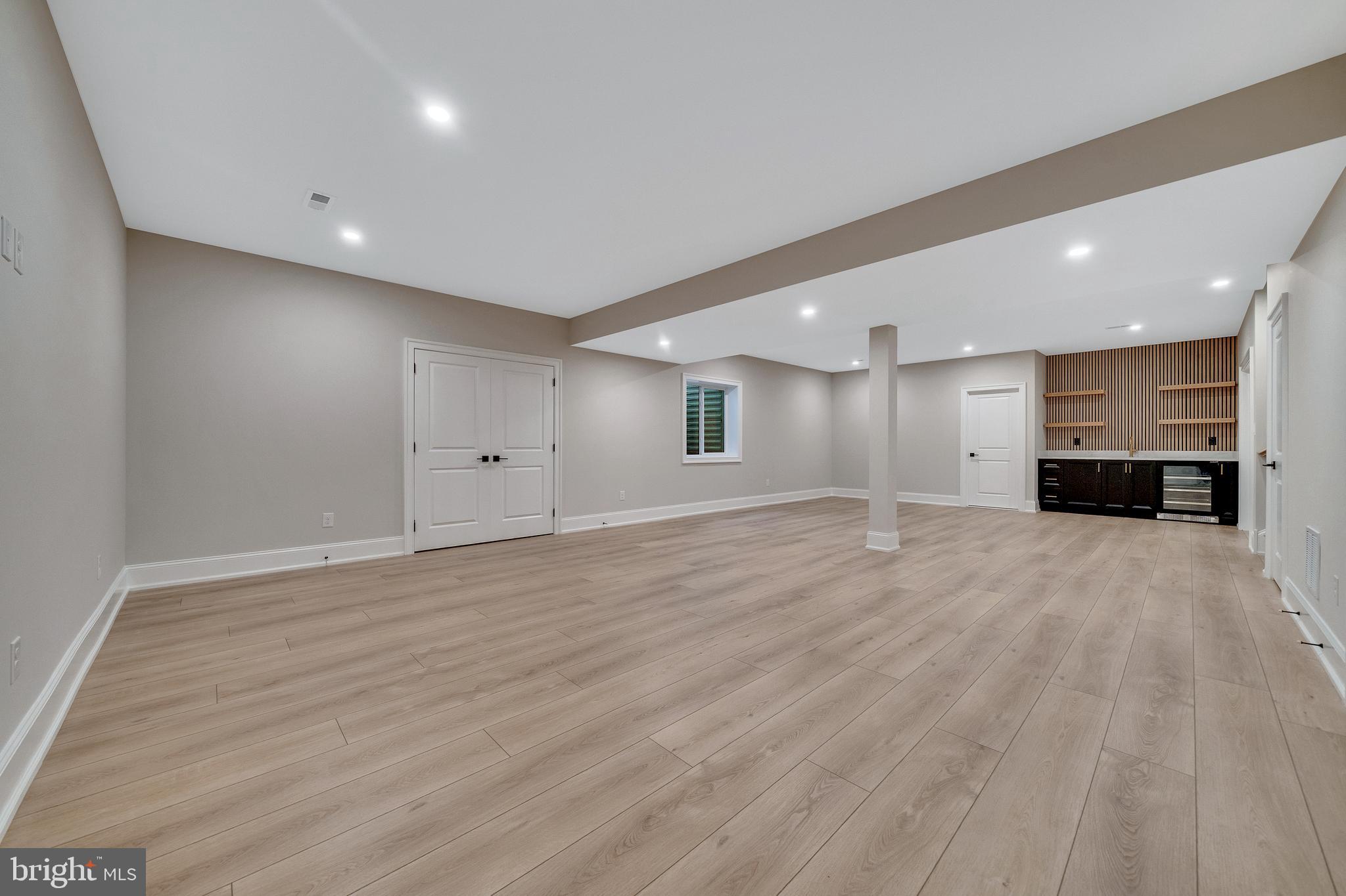 1343 THOMAS ROAD
