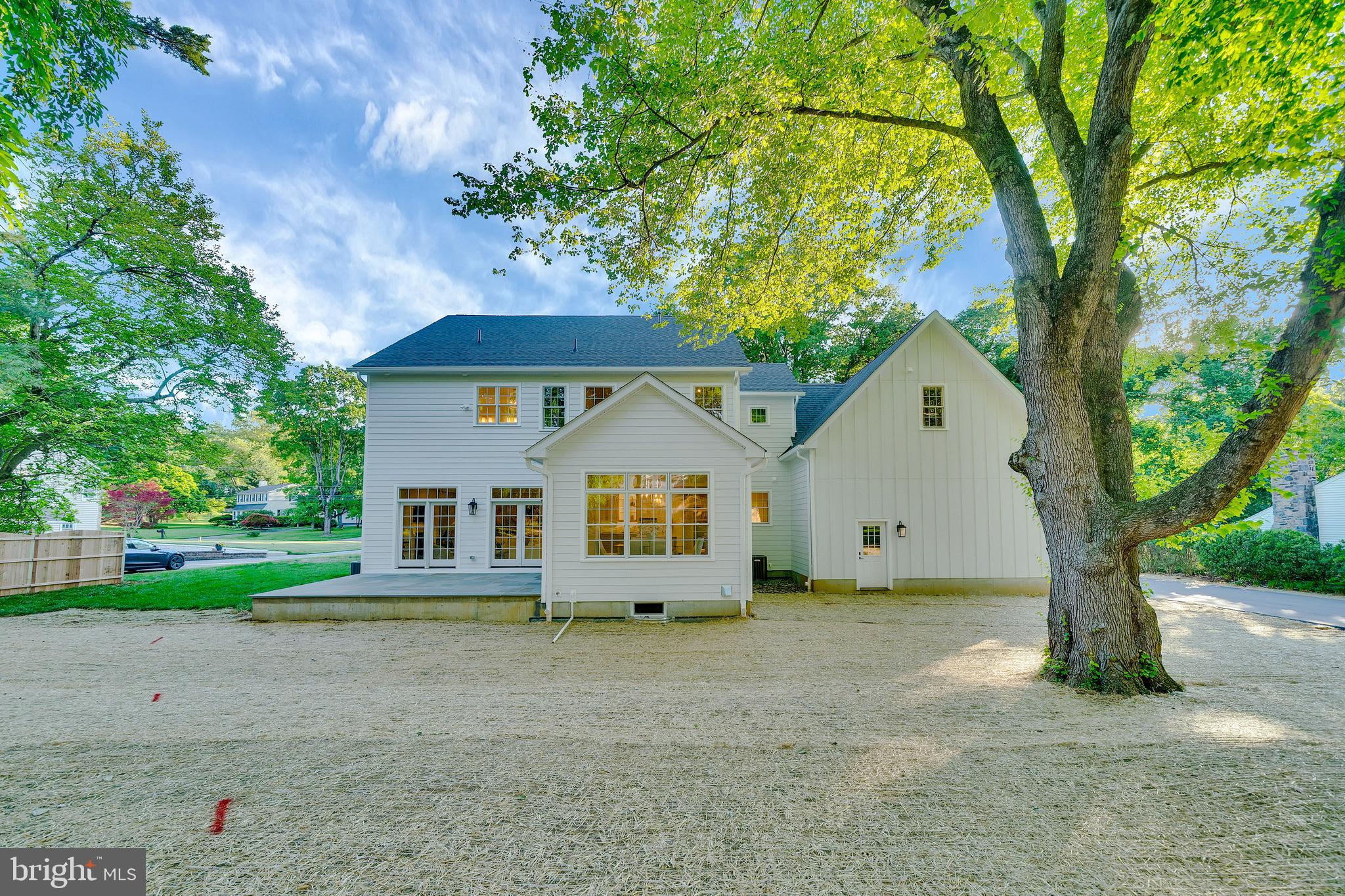 1343 THOMAS ROAD