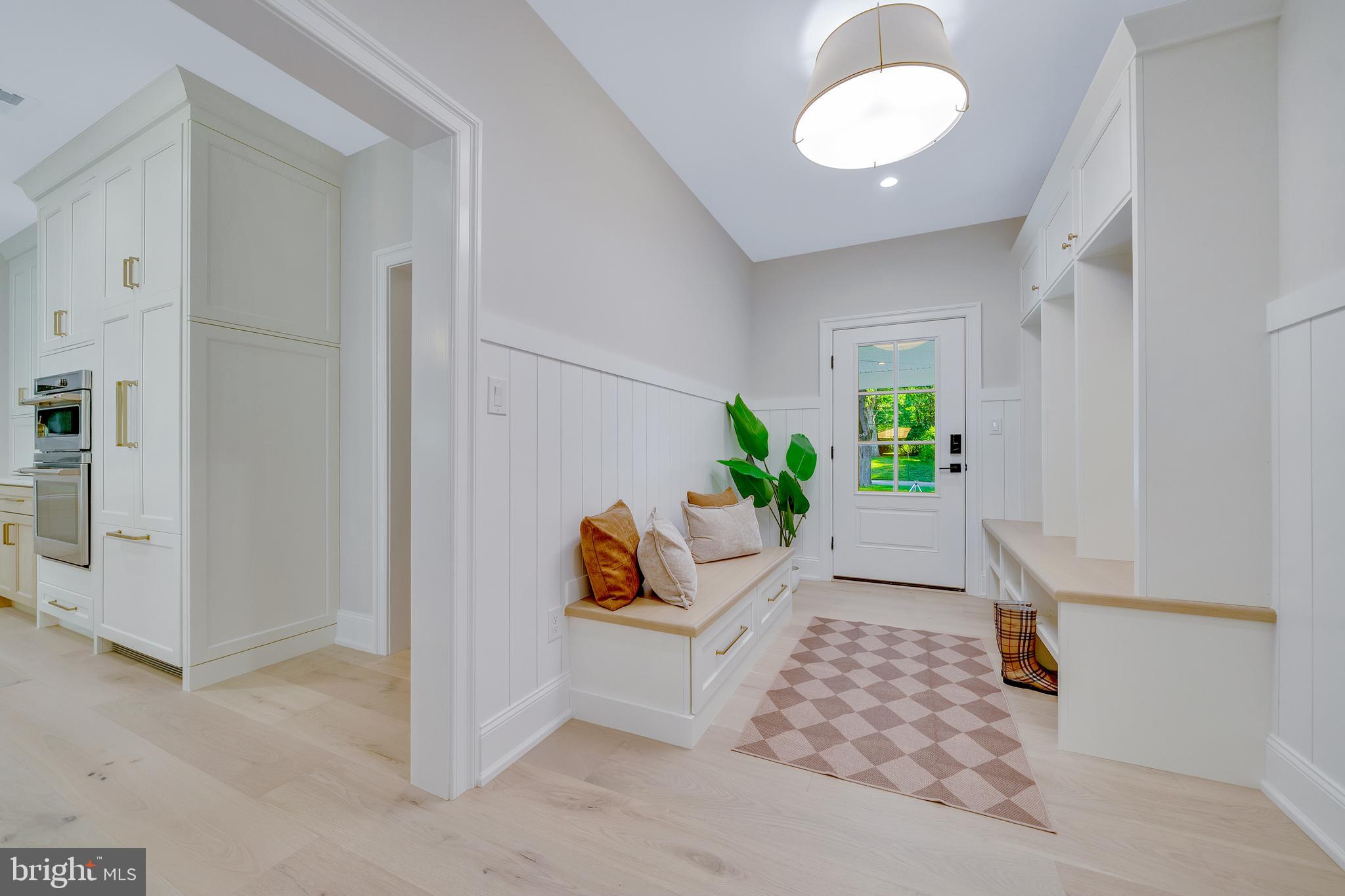 1343 THOMAS ROAD