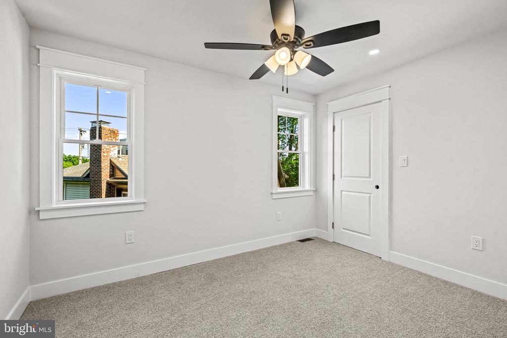 406 SAINT DAVIDS AVENUE
