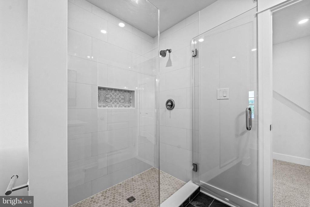 406 SAINT DAVIDS AVENUE