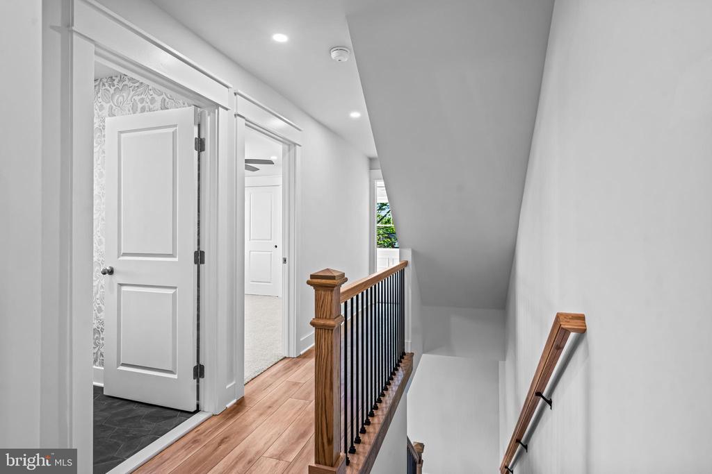 406 SAINT DAVIDS AVENUE