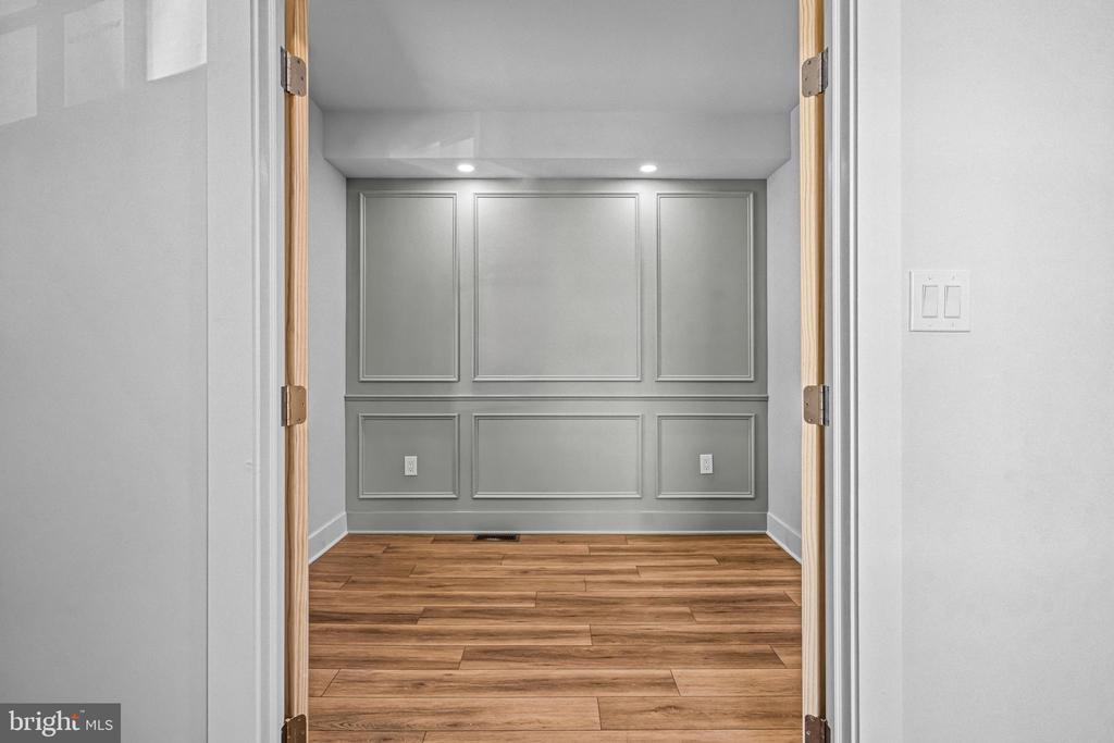 406 SAINT DAVIDS AVENUE