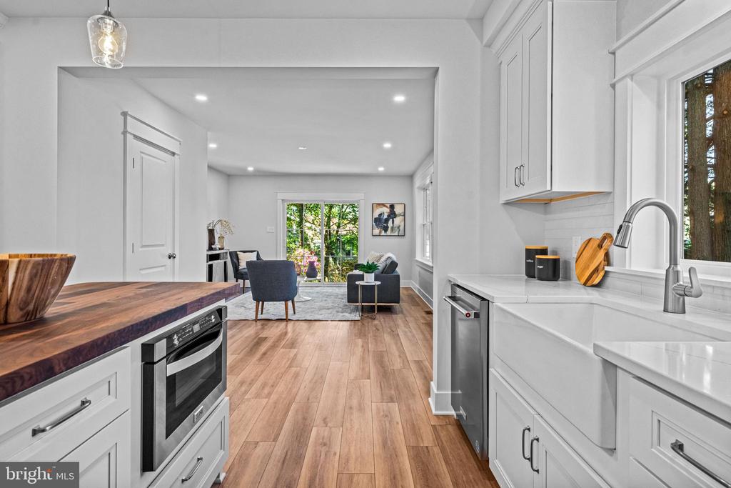 406 SAINT DAVIDS AVENUE