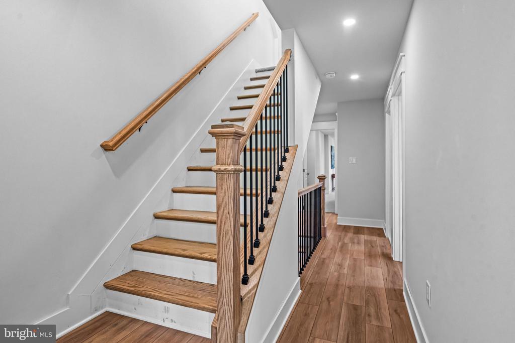 406 SAINT DAVIDS AVENUE