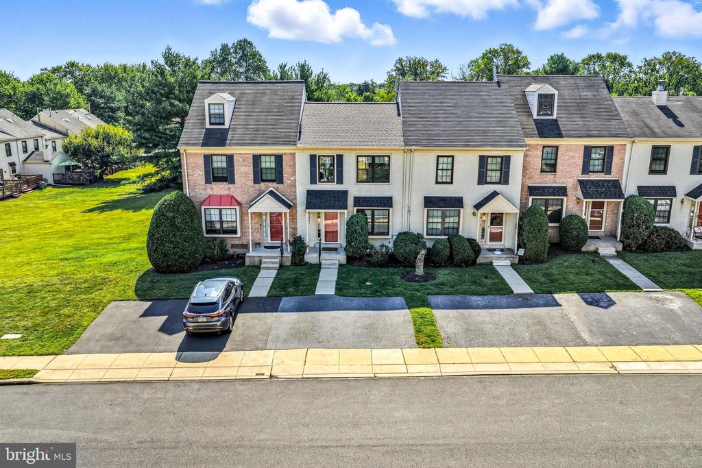 303 SCOLA ROAD