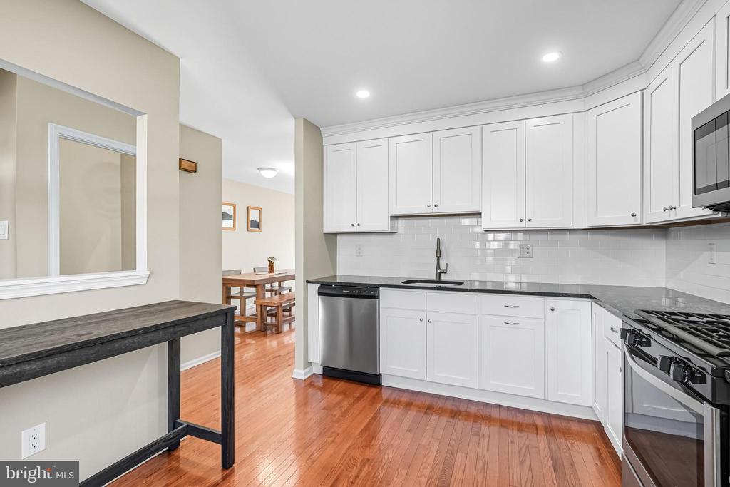 303 SCOLA ROAD
