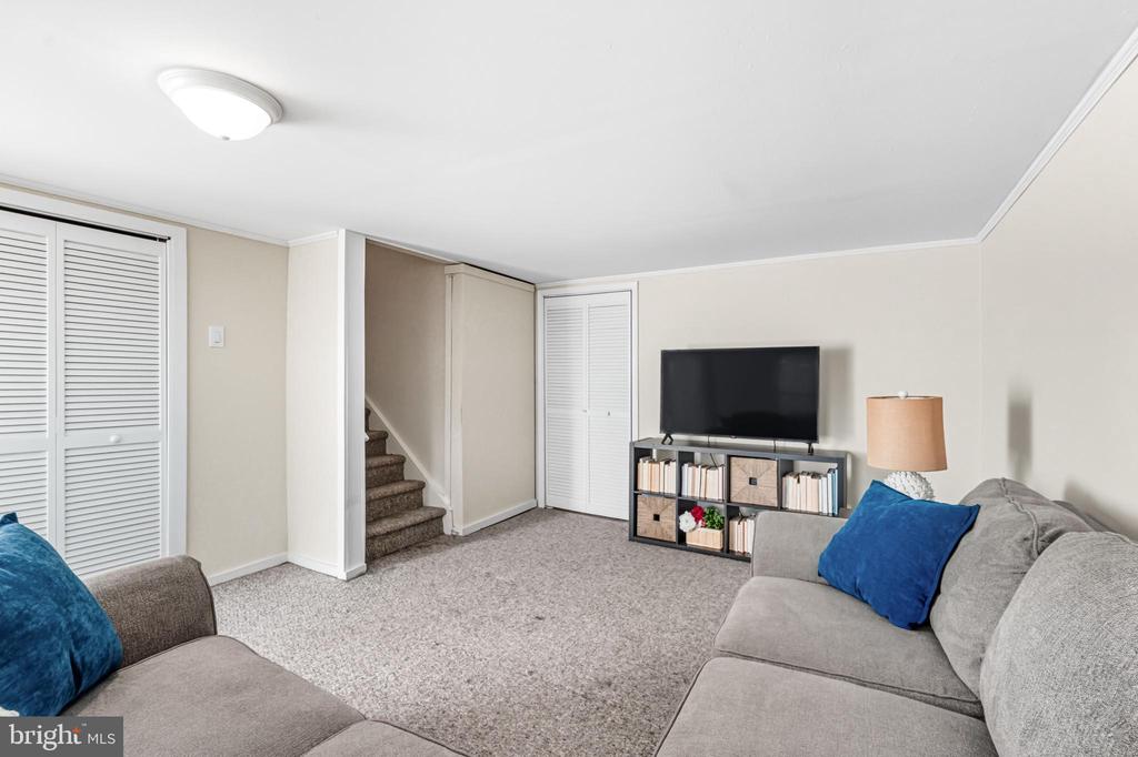 303 SCOLA ROAD