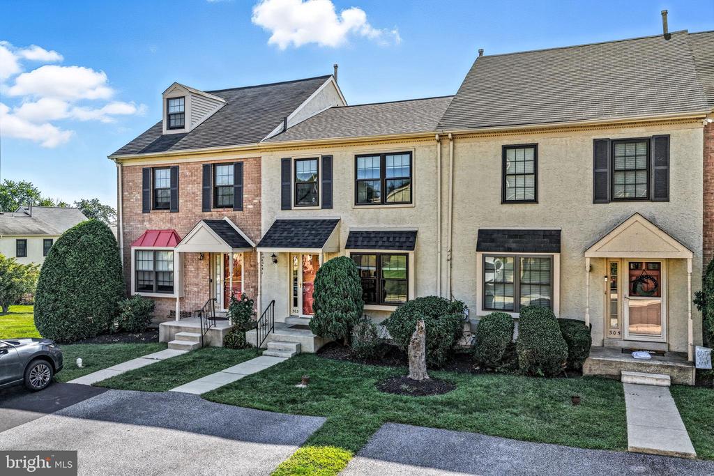 303 SCOLA ROAD