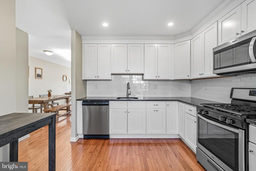 303 SCOLA ROAD