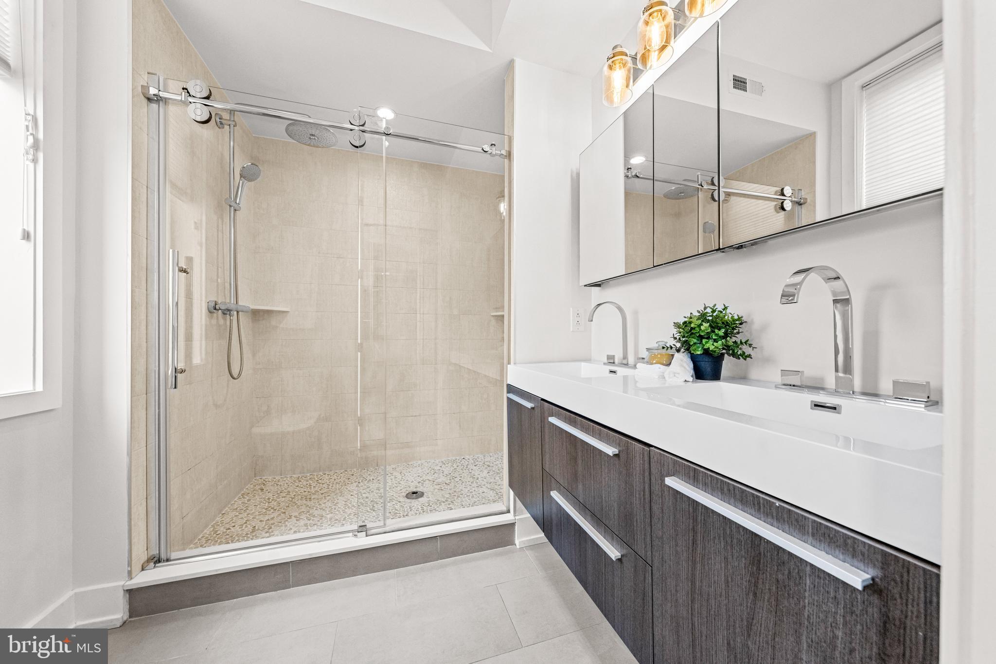 1761 WATERLOO STREET