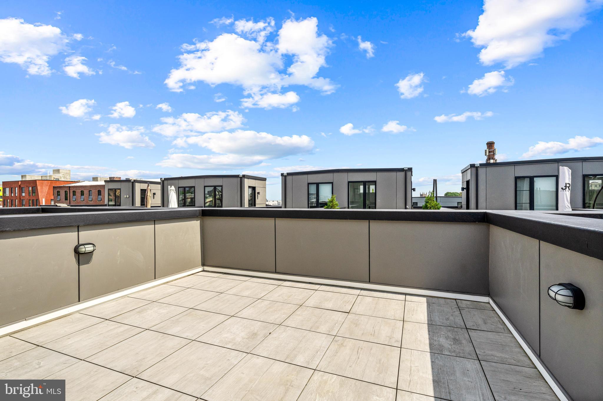 1761 WATERLOO STREET