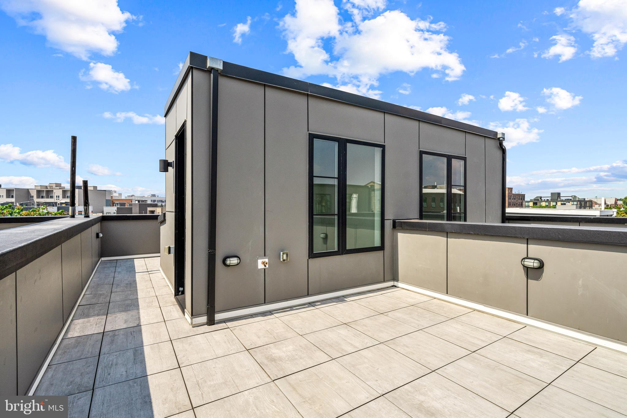 1761 WATERLOO STREET