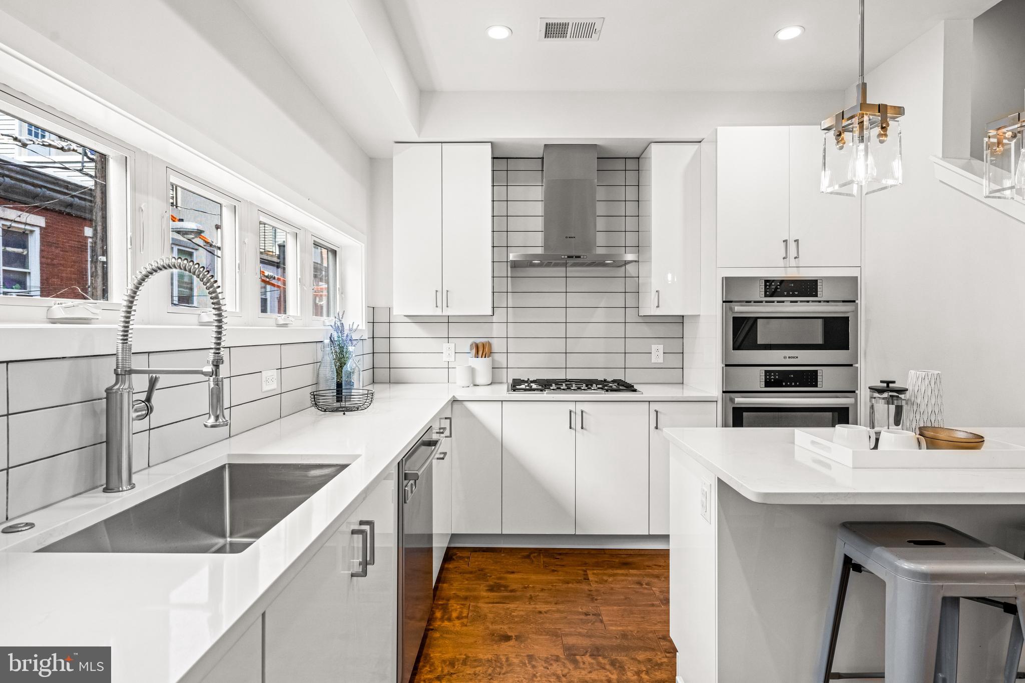 1761 WATERLOO STREET