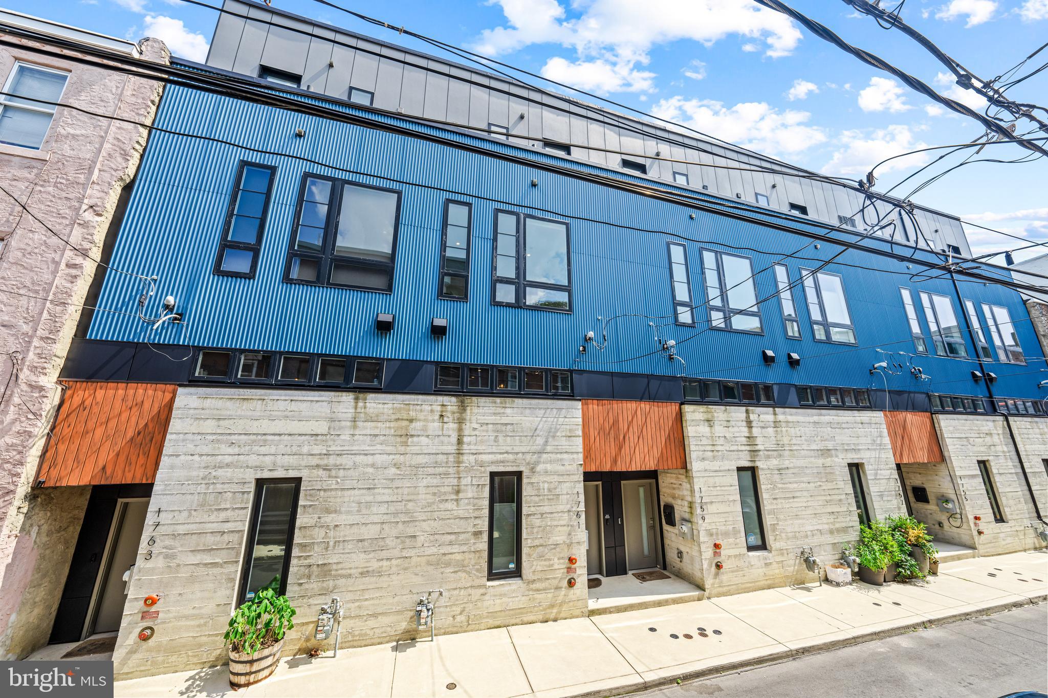 1761 WATERLOO STREET