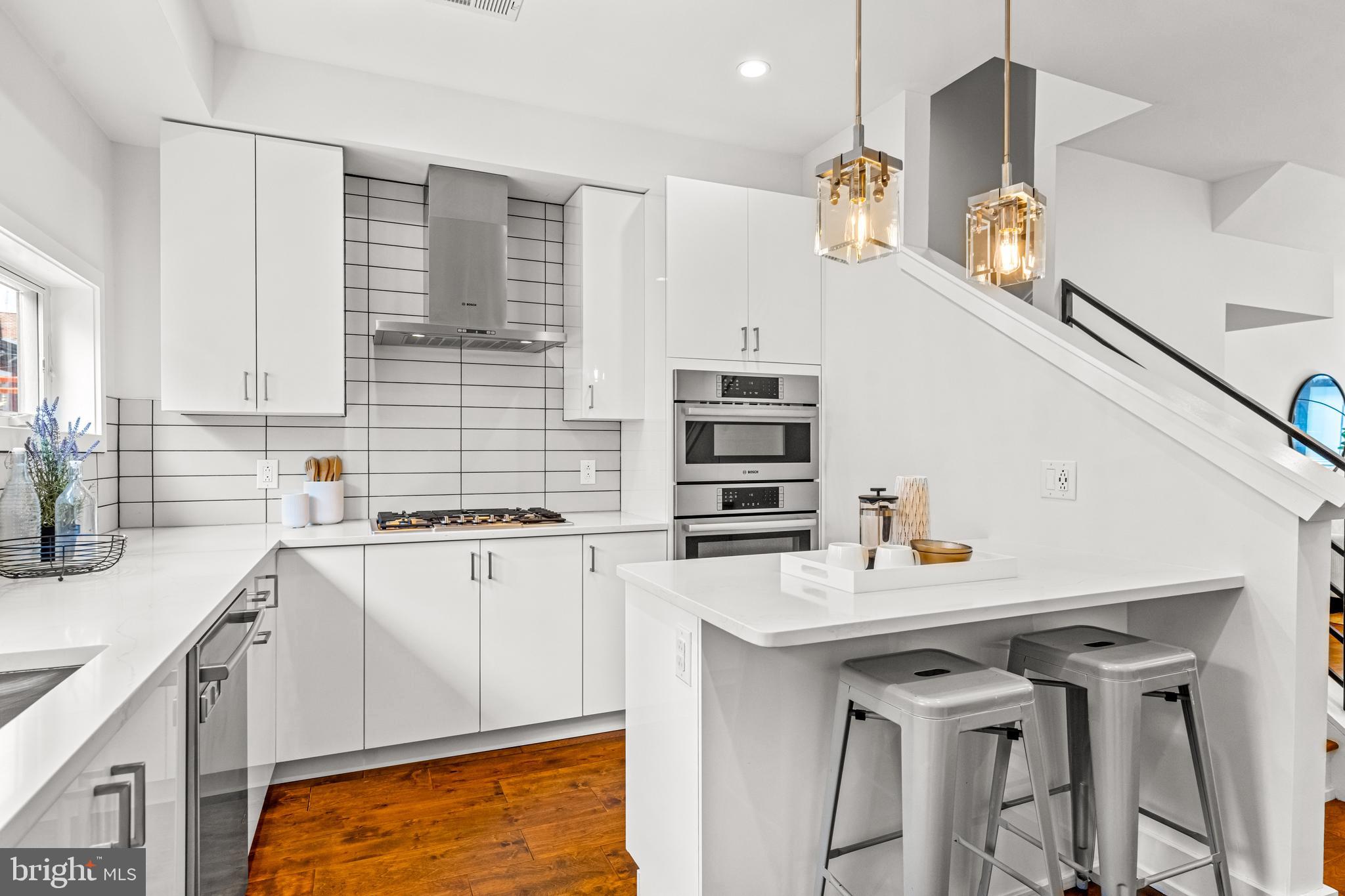 1761 WATERLOO STREET