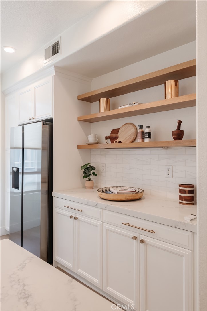 5405 W 149th Place 4