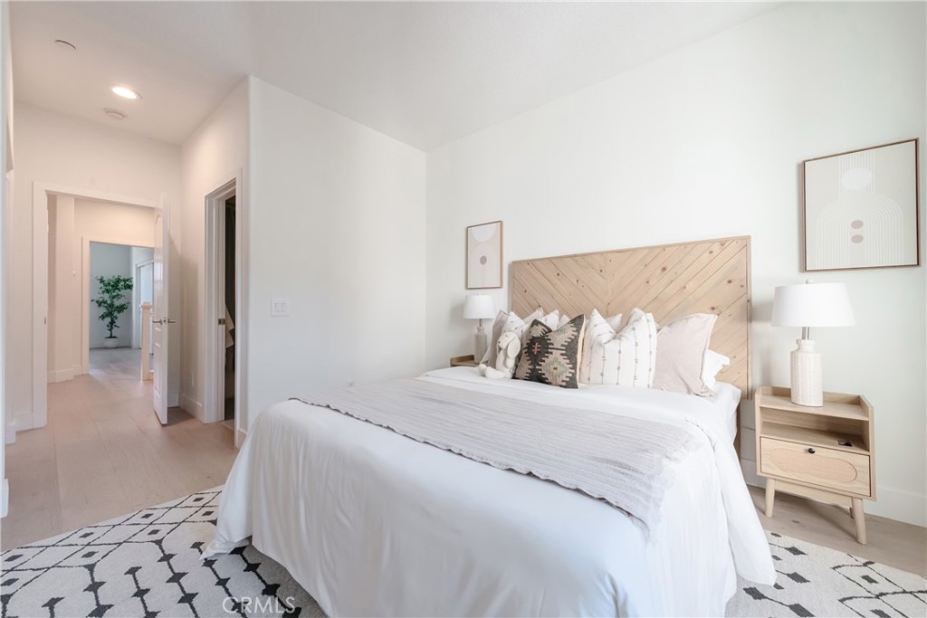 5405 W 149th Place 4