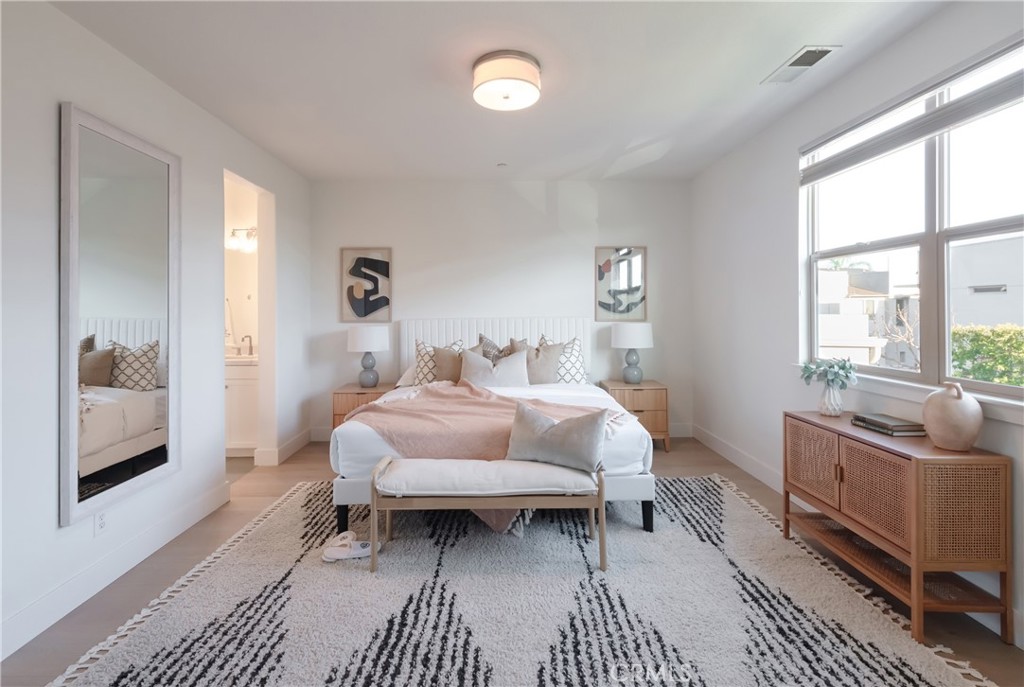 5405 W 149th Place 4