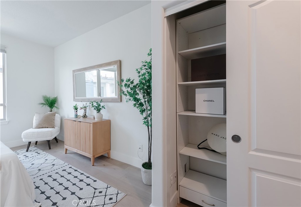 5405 W 149th Place 4