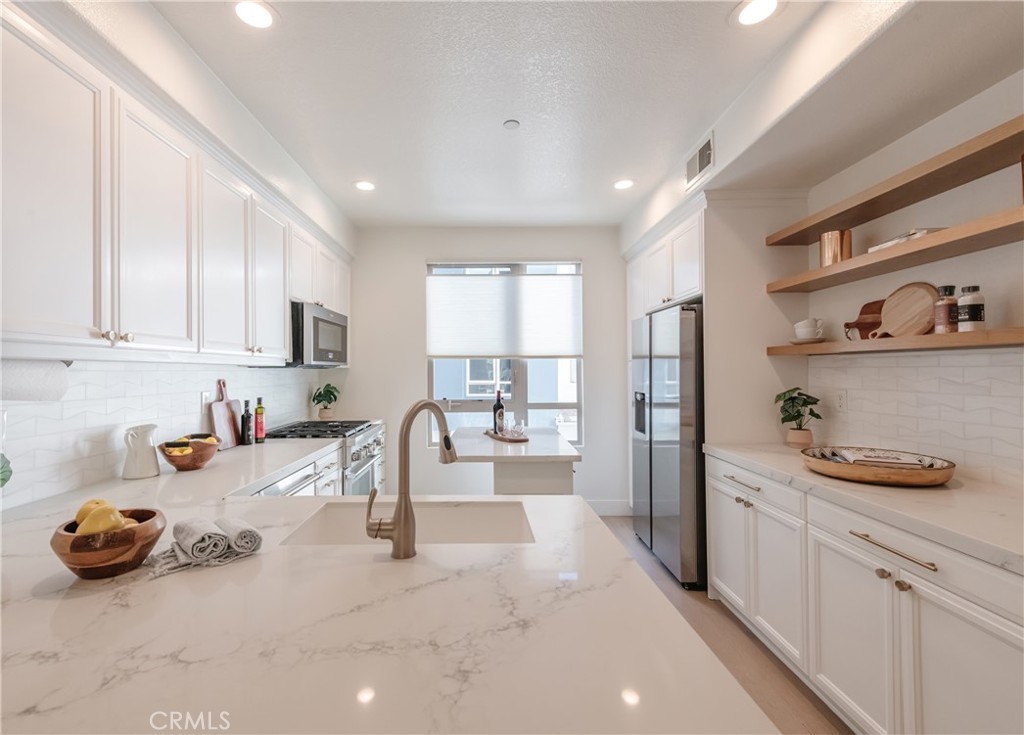 5405 W 149th Place 4