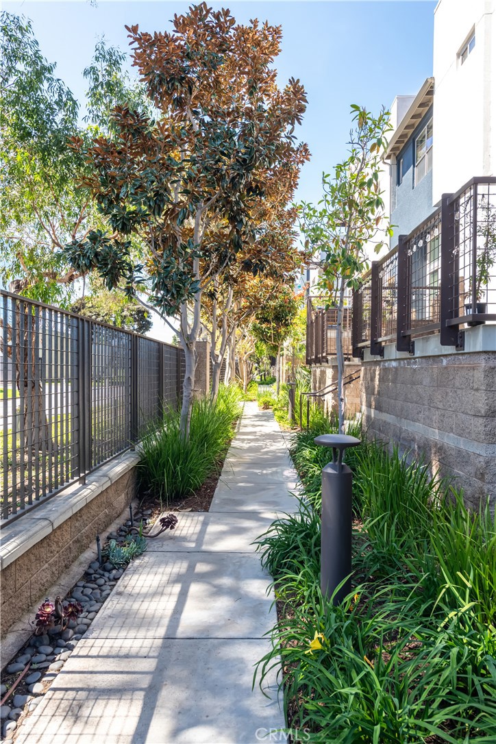 5405 W 149th Place 4