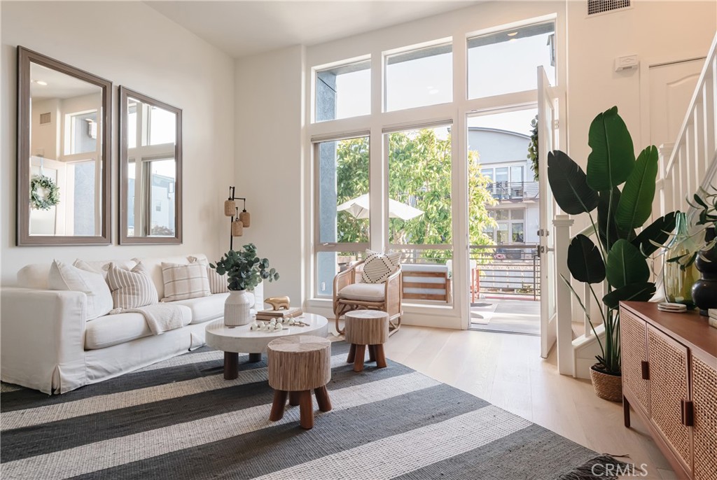 5405 W 149th Place 4