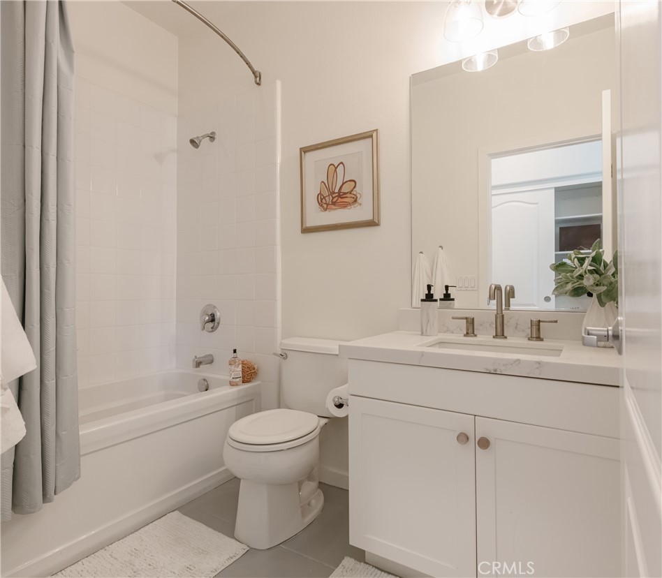 5405 W 149th Place 4