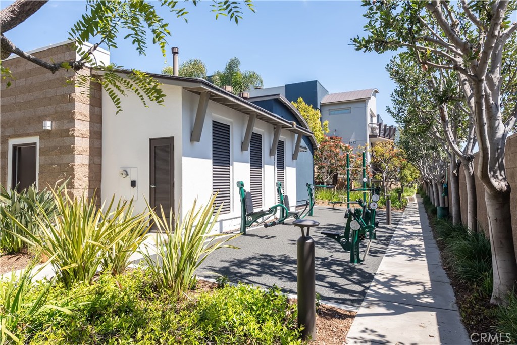 5405 W 149th Place 4