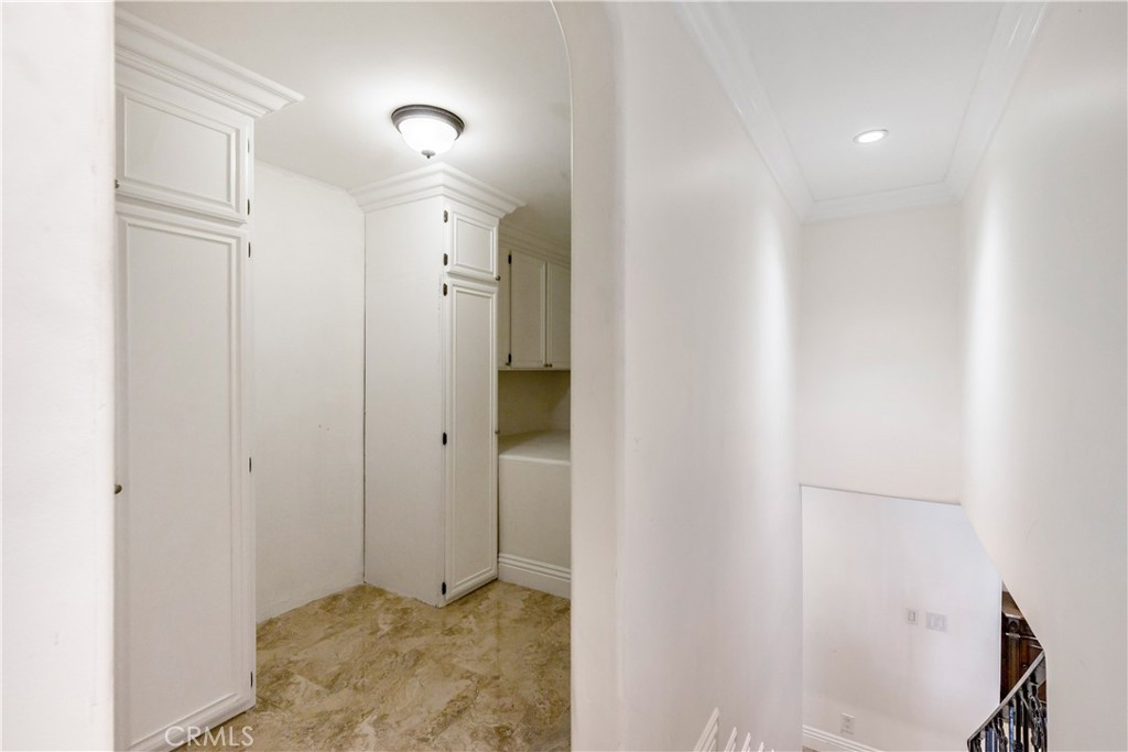 12130 Ohio Avenue 307