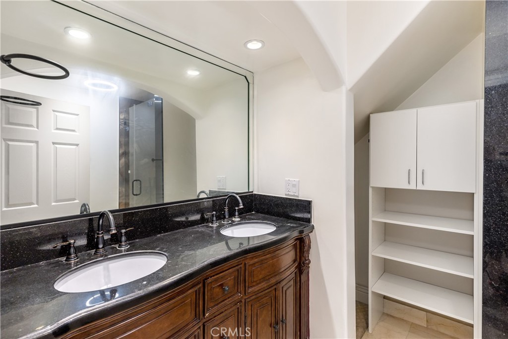 12130 Ohio Avenue 307