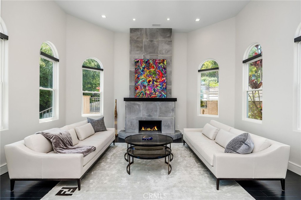 2800 Colt Road