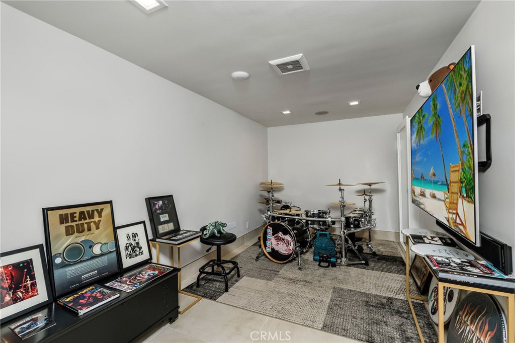 2800 Colt Road