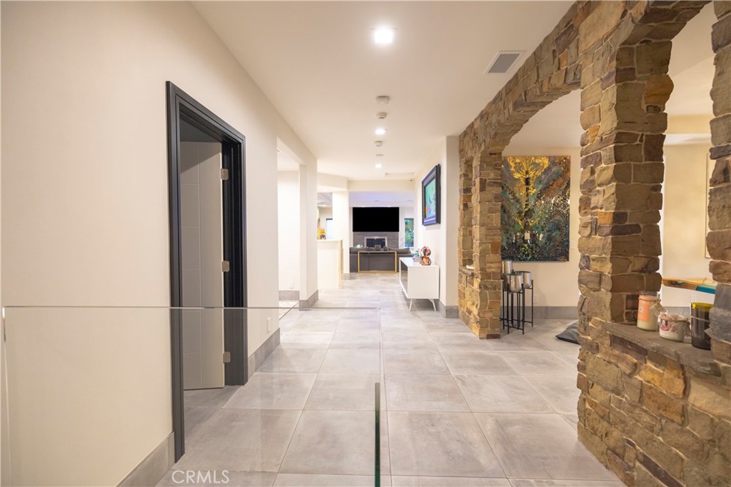 2800 Colt Road
