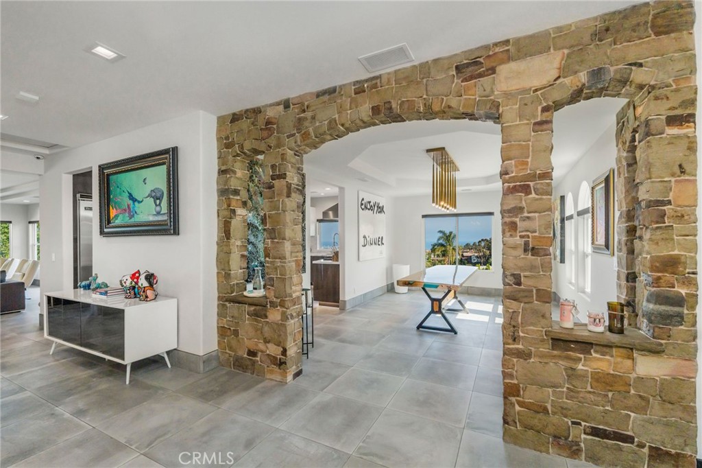 2800 Colt Road