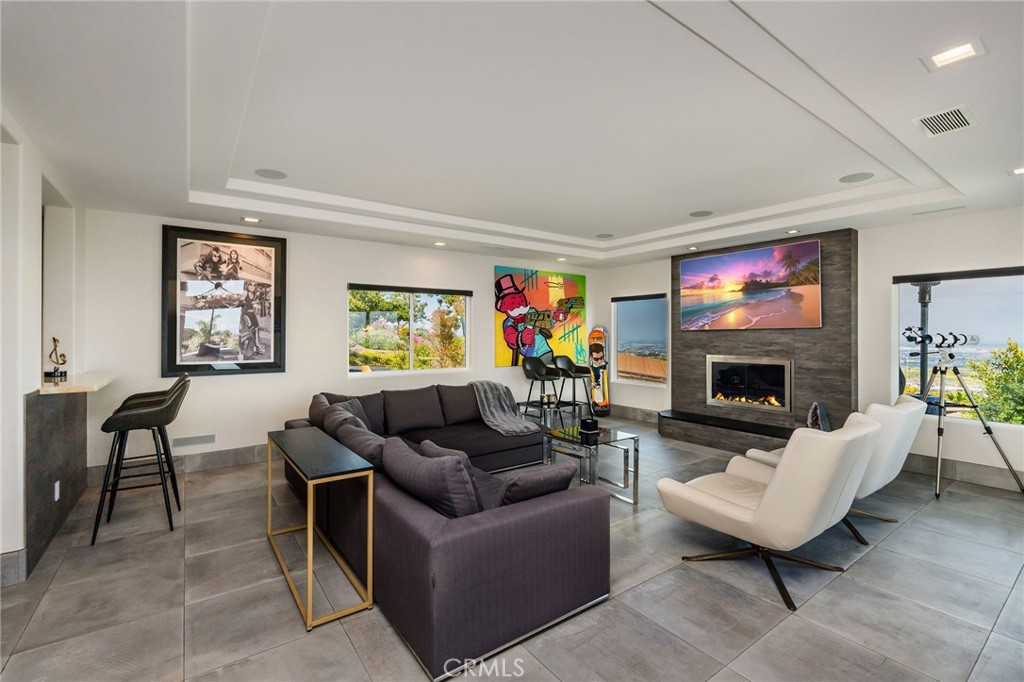 2800 Colt Road
