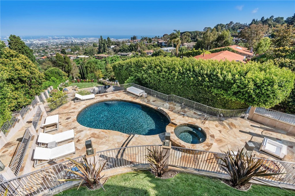 2800 Colt Road
